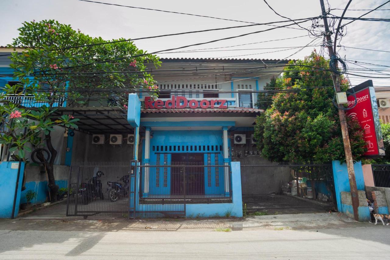Reddoorz Near Margonda Raya Hotel Depok Eksteriør billede