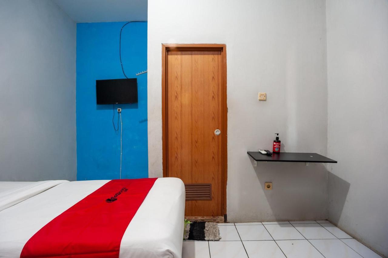 Reddoorz Near Margonda Raya Hotel Depok Eksteriør billede